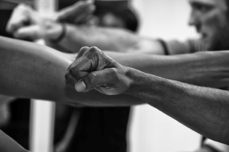 Travail de tension des bras